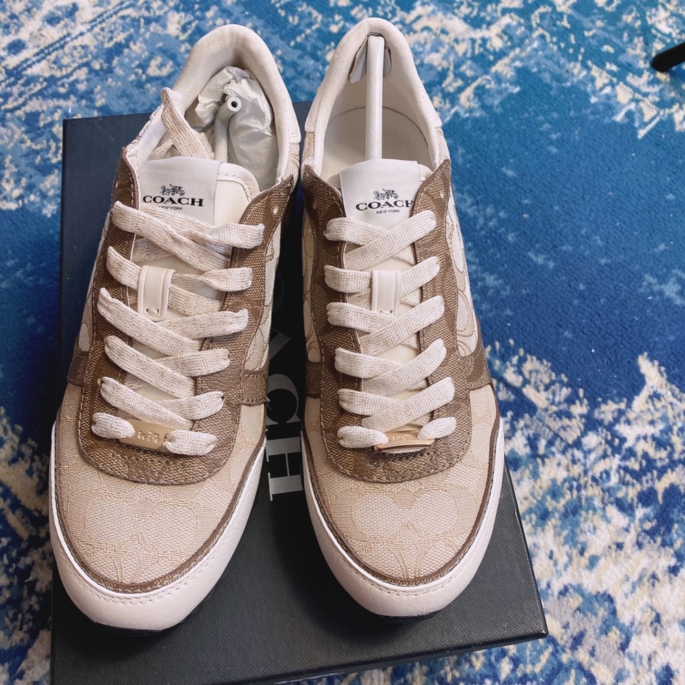 Coach Women's Sneakers in Brown and Cream